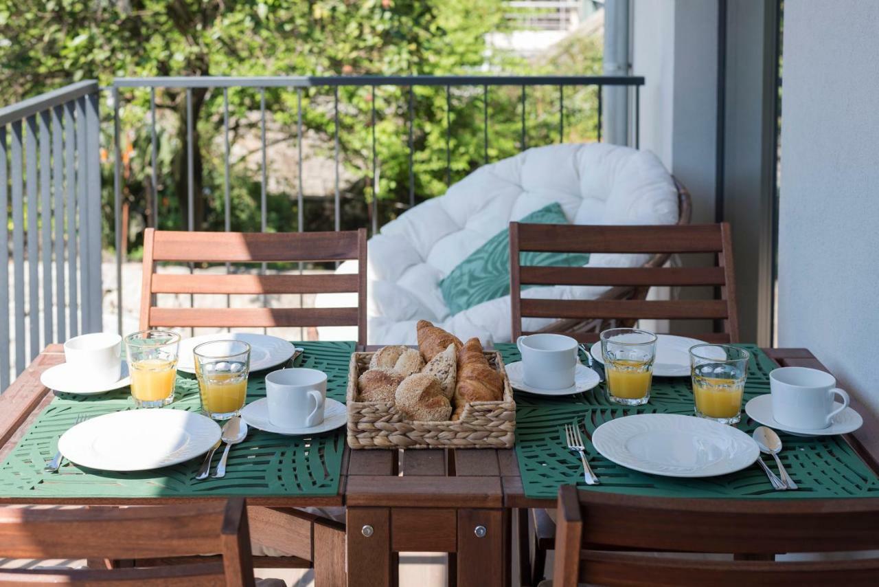 Lovelystay - Downtown Balcony Apartment With Free Parking Порту Экстерьер фото